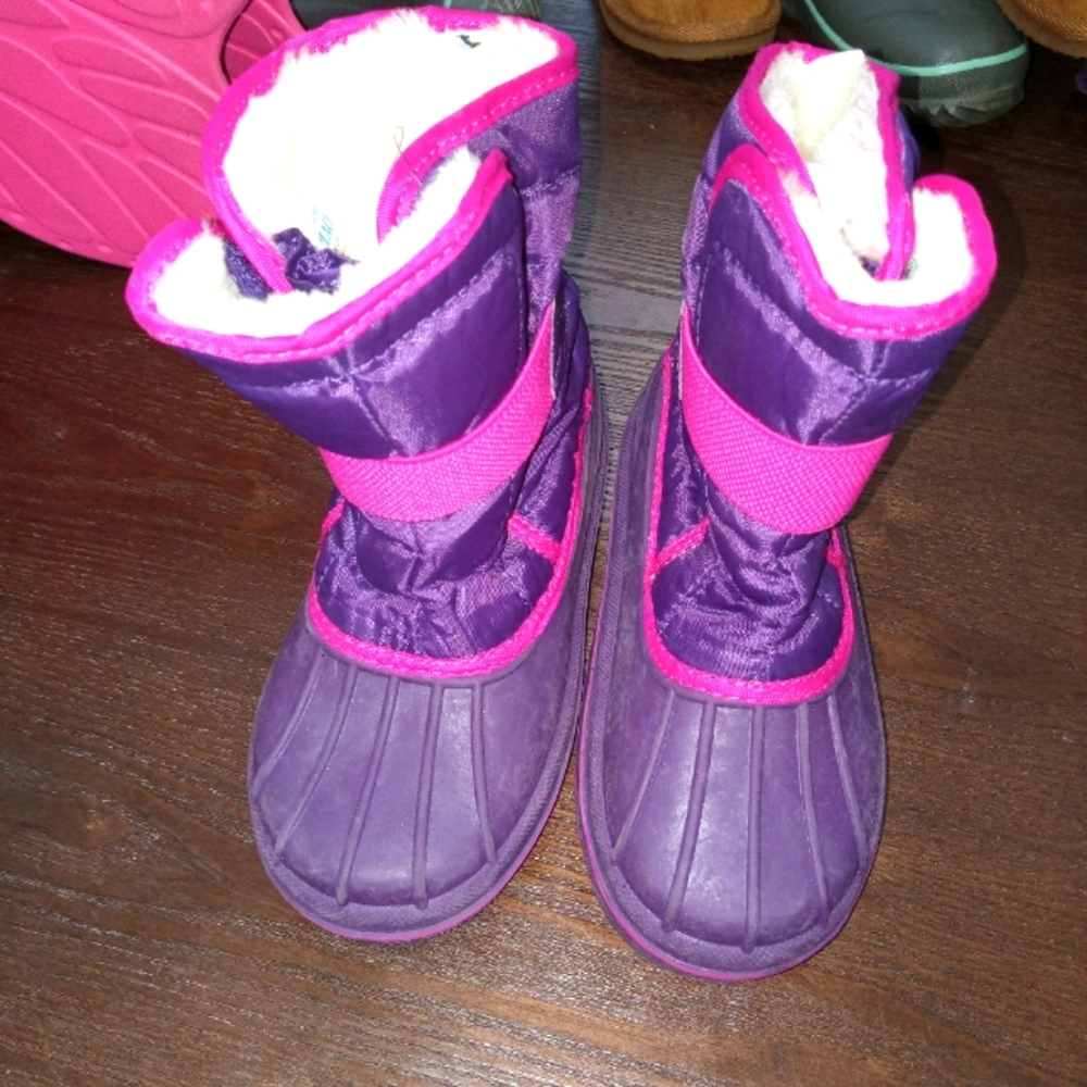 BOOTS FOR GIRLS size 9
